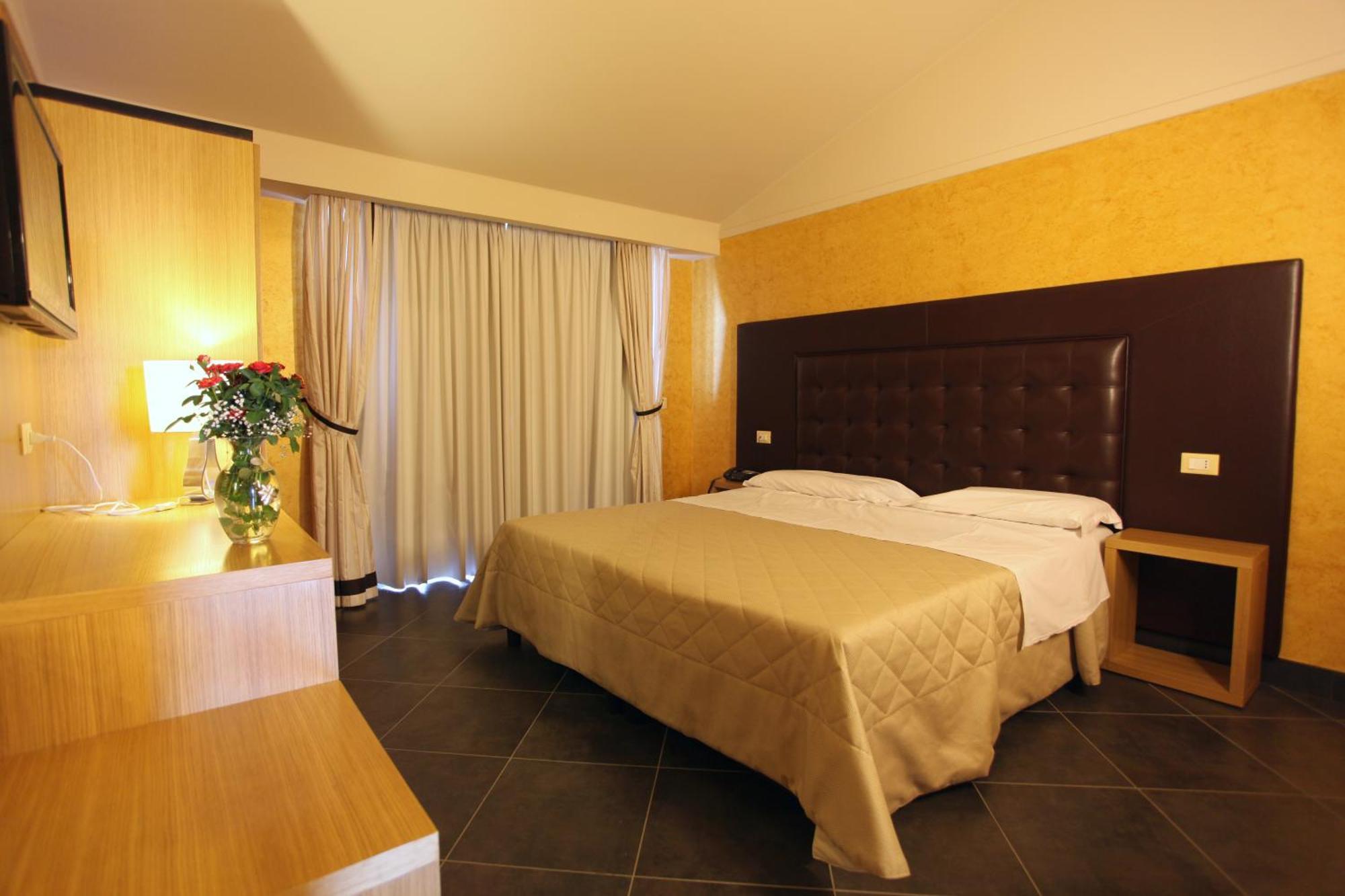 Hotel Briganti Куаліано Номер фото